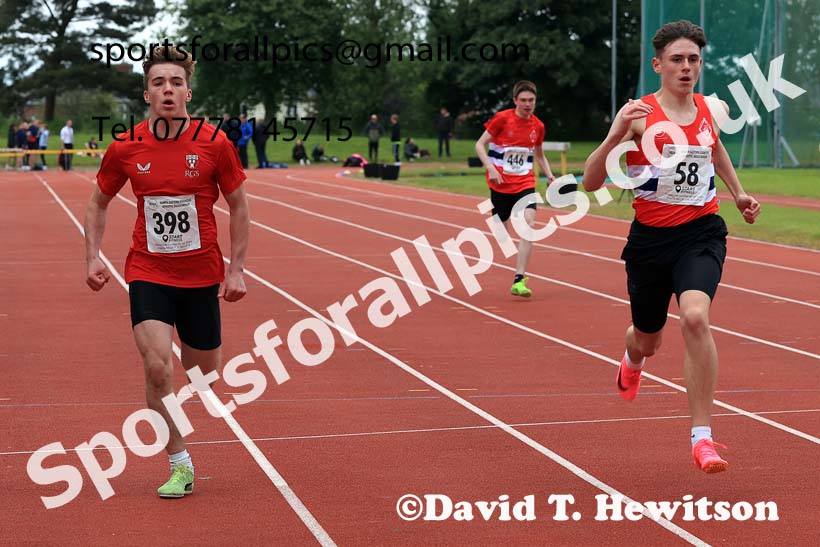 300 metres, 2024 NEGP 3, Monkton Stadium. Photo: David T. Hewitson/Sports for All Pics
